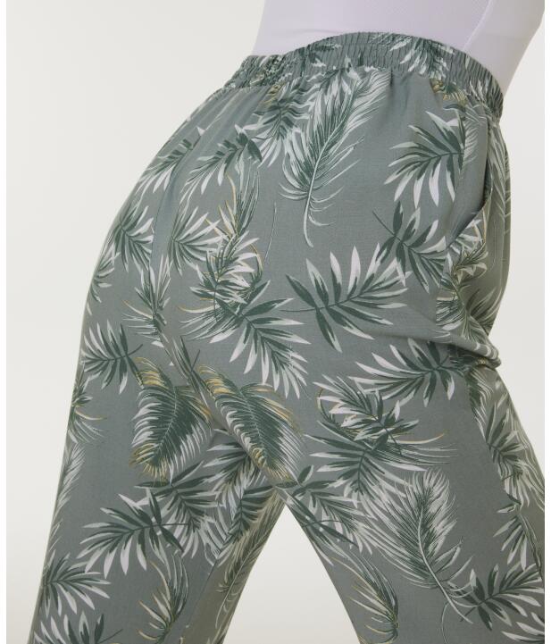sindbadhose-gruen-bedruckt-1164076_1812_DB_M_EP_02.jpg