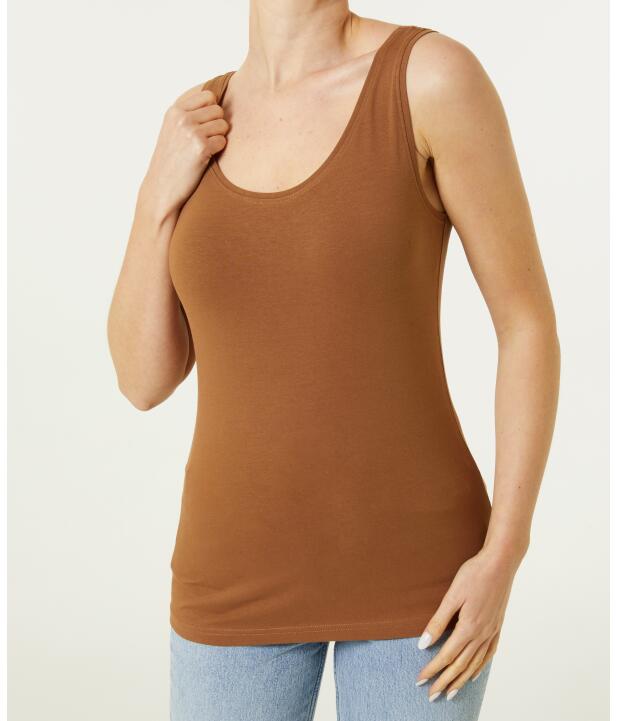 tanktop-dunkelbraun-1168622_2021_HB_M_EP_02.jpg
