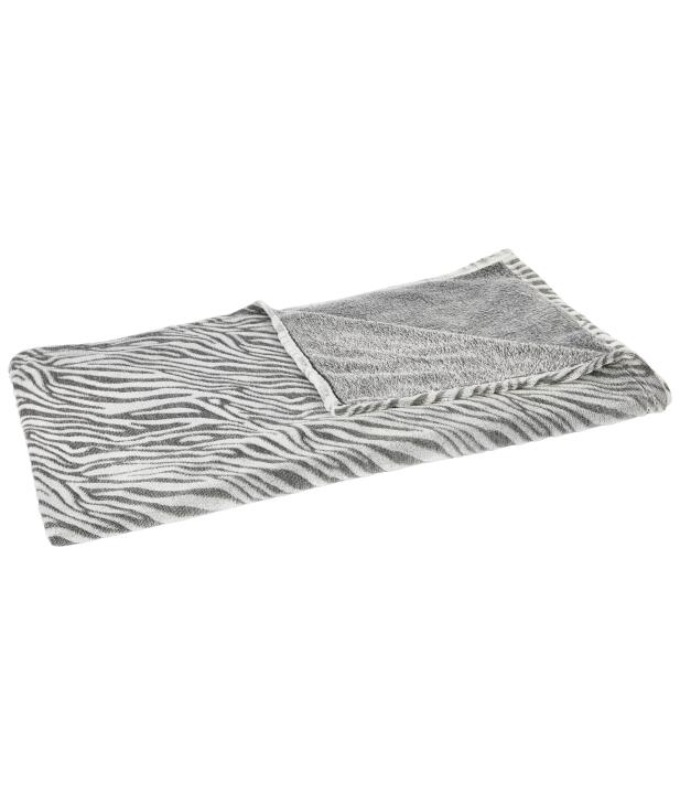 flanell-wohndecke-dunkelgrau-gemustert-1169298_1118_HB_H_EP_01.jpg