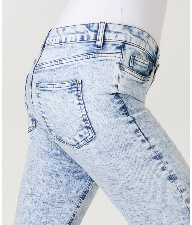 jeans-jeansblau-hell-ausgewaschen-1169709_2102_DB_M_EP_03.jpg