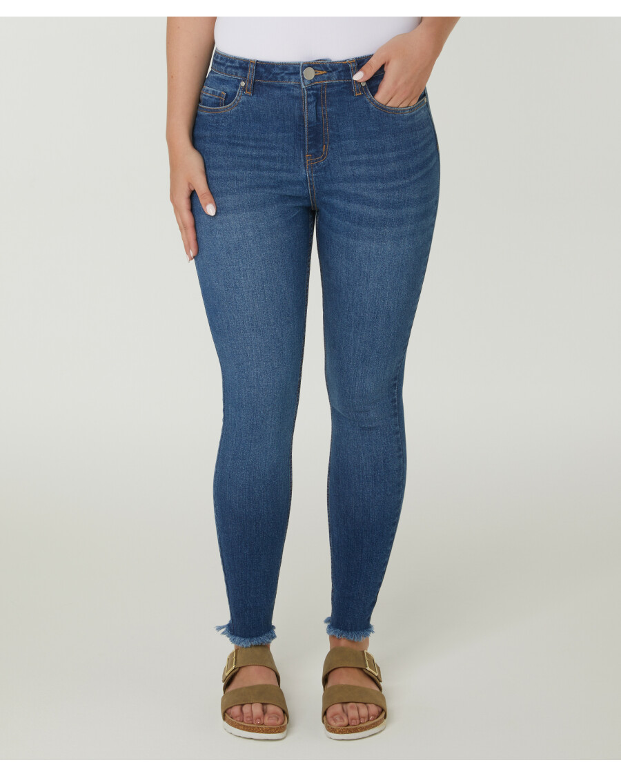 damen-jeans-jeansblau-1170460_2103_HB_L_KIK_01.jpg