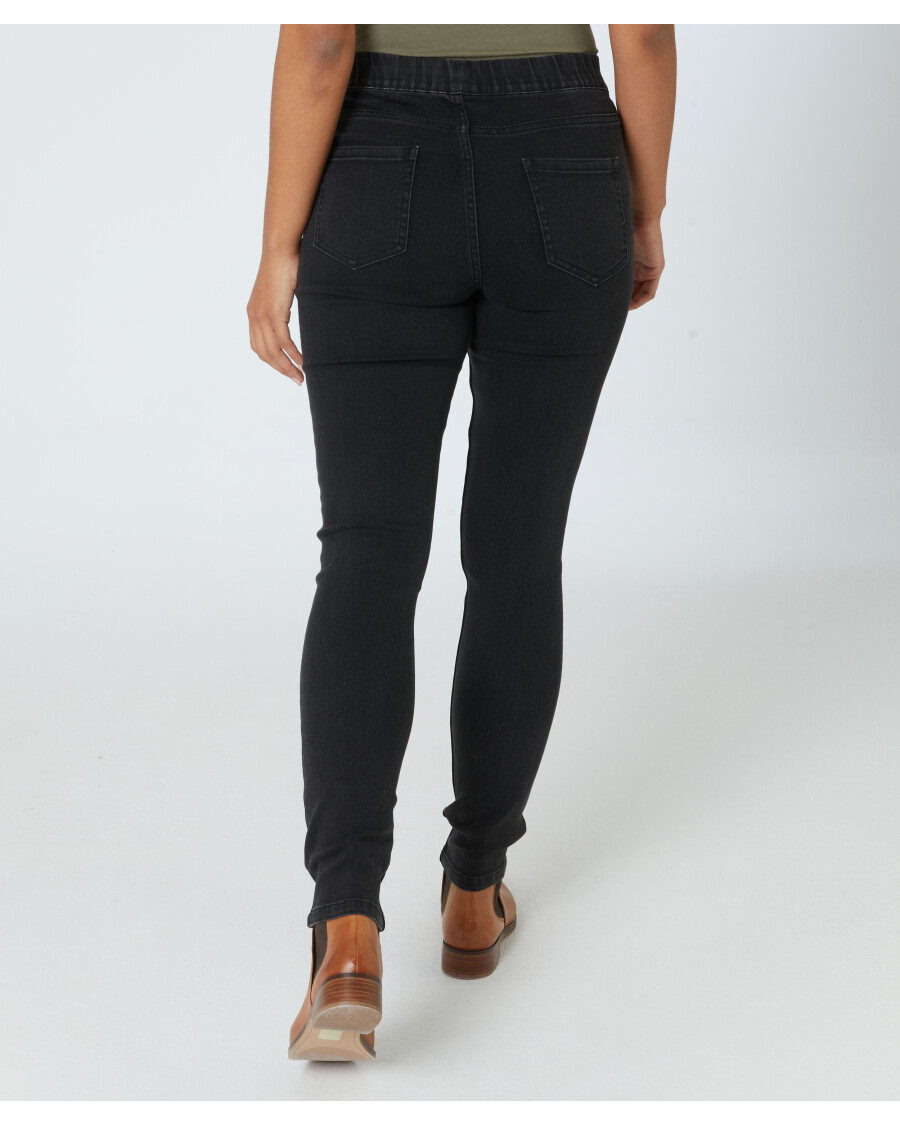 jeggings-denim-black-117112181730_8173_NB_M_EP_01.jpg