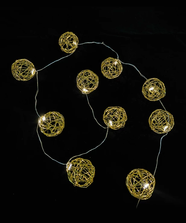 led-lichterkette-gold-1172579_4051_HB_L_KIK_01.jpg