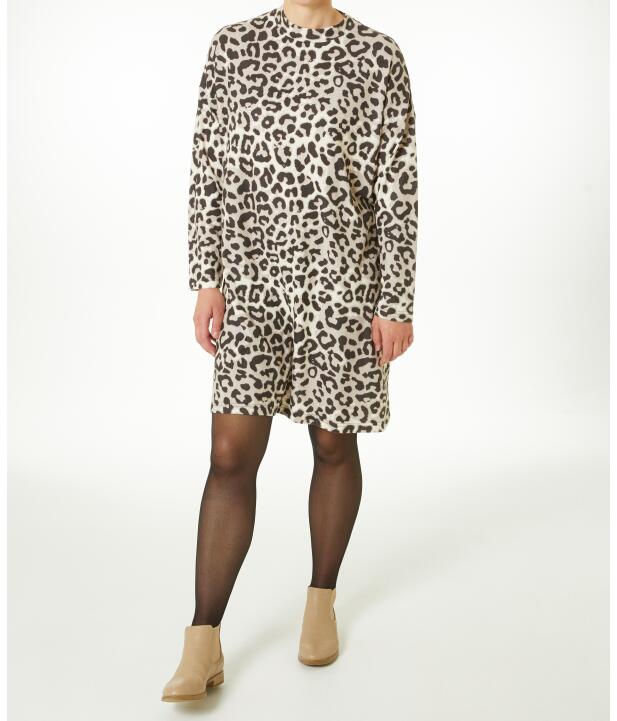 flauschkleid-leopardendruck-1173464_5010_HB_M_EP_01.jpg