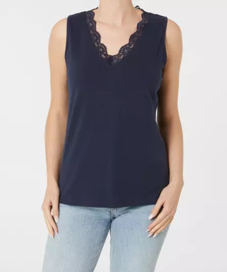 Top mit Spitze