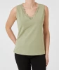 tanktop-mit-spitze-khaki-117633418400_1840_HB_M_EP_01.jpg