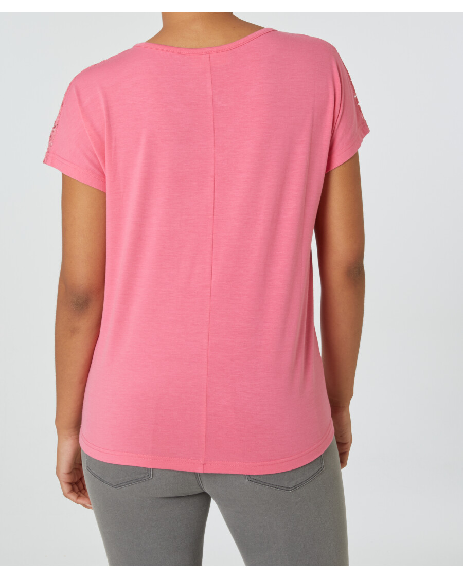 t-shirt-mit-spitze-pink-117635215600_1560_NB_M_EP_01.jpg