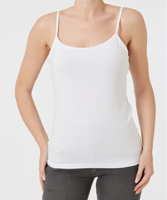 Biały top na cienkich ramiączkach