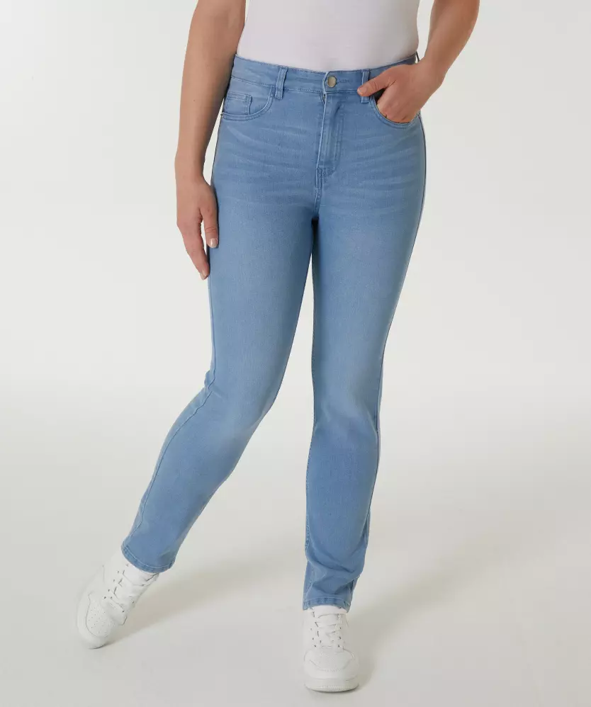 Store Jeans