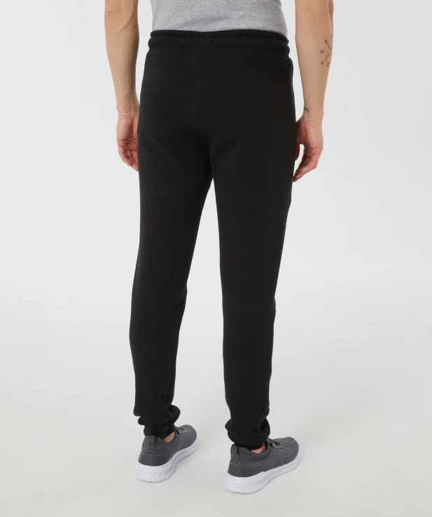 jogginghose-mit-taschen-schwarz-117686210000_1000_NB_M_EP_01.jpg