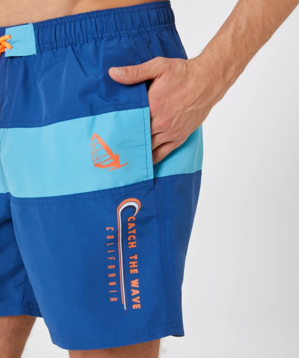 badeshorts-mit-taschen-royalblau-117696213430_1343_DB_M_EP_01.jpg