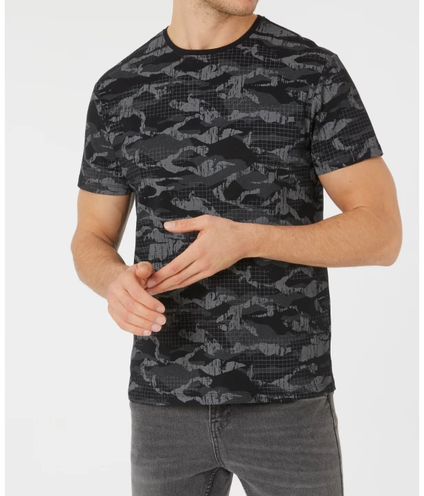 t-shirt-camouflage-schwarz-bedruckt-117749210040_1004_HB_M_EP_01.jpg