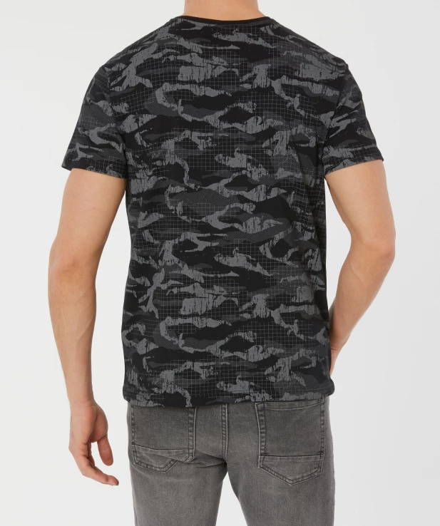 t-shirt-camouflage-schwarz-bedruckt-117749210040_1004_NB_M_EP_01.jpg