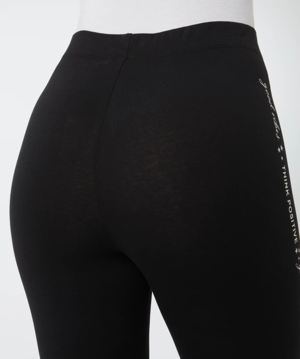 modische-sport-leggings-schwarz-117750610000_1000_DB_M_EP_01.jpg