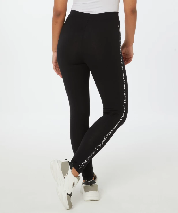 modische-sport-leggings-schwarz-117750610000_1000_NB_M_EP_01.jpg