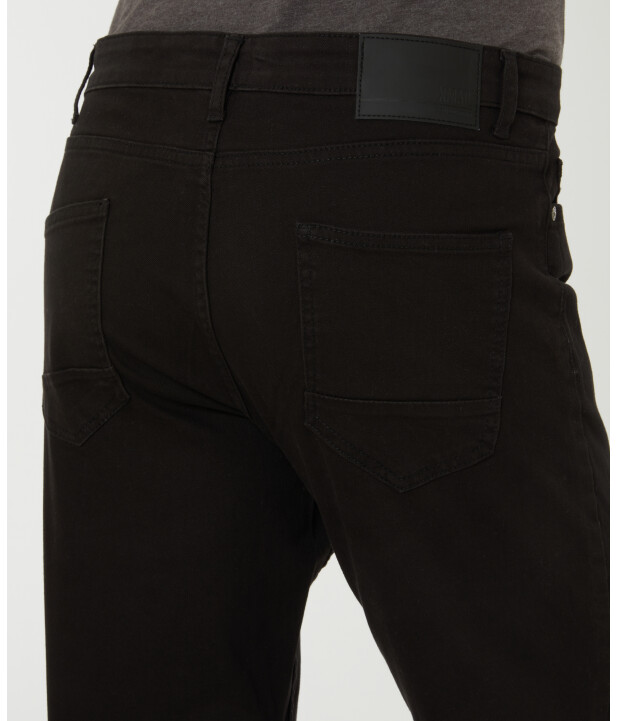 basic-jeans-34er-laenge-schwarz-117830710000_1000_DB_M_EP_01.jpg