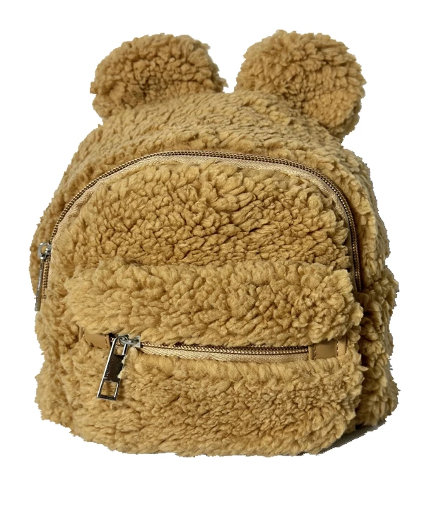 maedchen-rucksack-aus-kunstfell-naturfarben-1178759_2000_NB_L_KIK_02.jpg