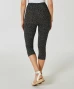 leggings-aus-viskose-schwarz-gepunktet-1179923_8032_NB_M_EP_03.jpg