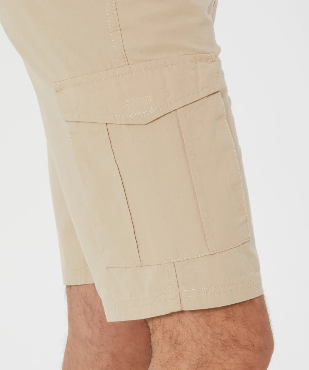 cargo-shorts-mit-guertel-naturfarben-118000920000_2000_DB_M_EP_02.jpg