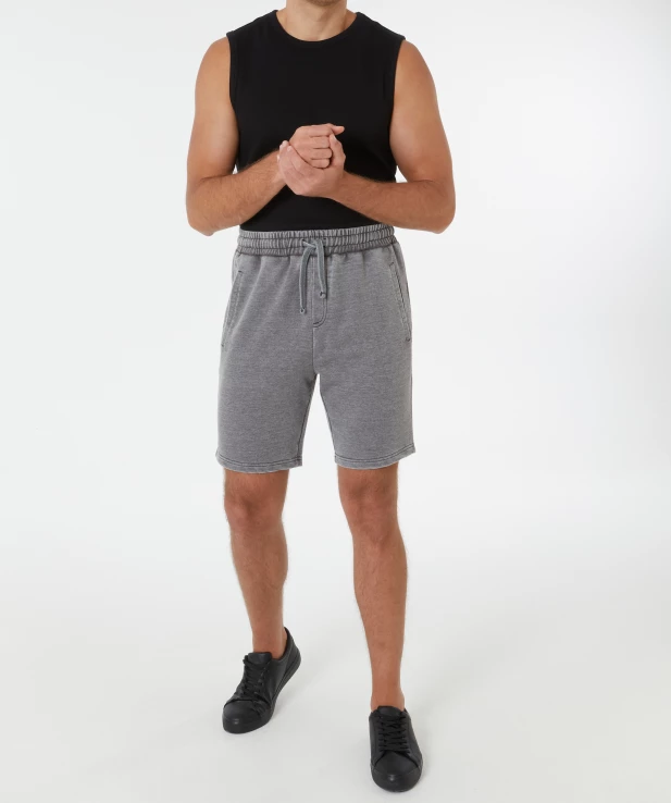 sweatshorts-in-grau-grau-118002511070_1107_HB_M_EP_01.jpg