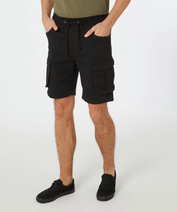 schwarze-cargo-shorts-schwarz-118008510000_1000_HB_M_EP_01.jpg