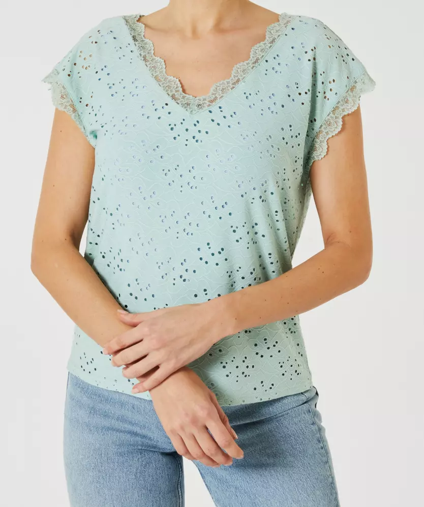 T-Shirt mit Lochmuster Janina, Spitzendetails
