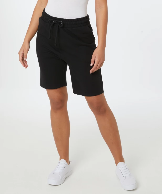 sweatshorts-in-bermudalaenge-schwarz-118022010000_1000_HB_M_EP_01.jpg