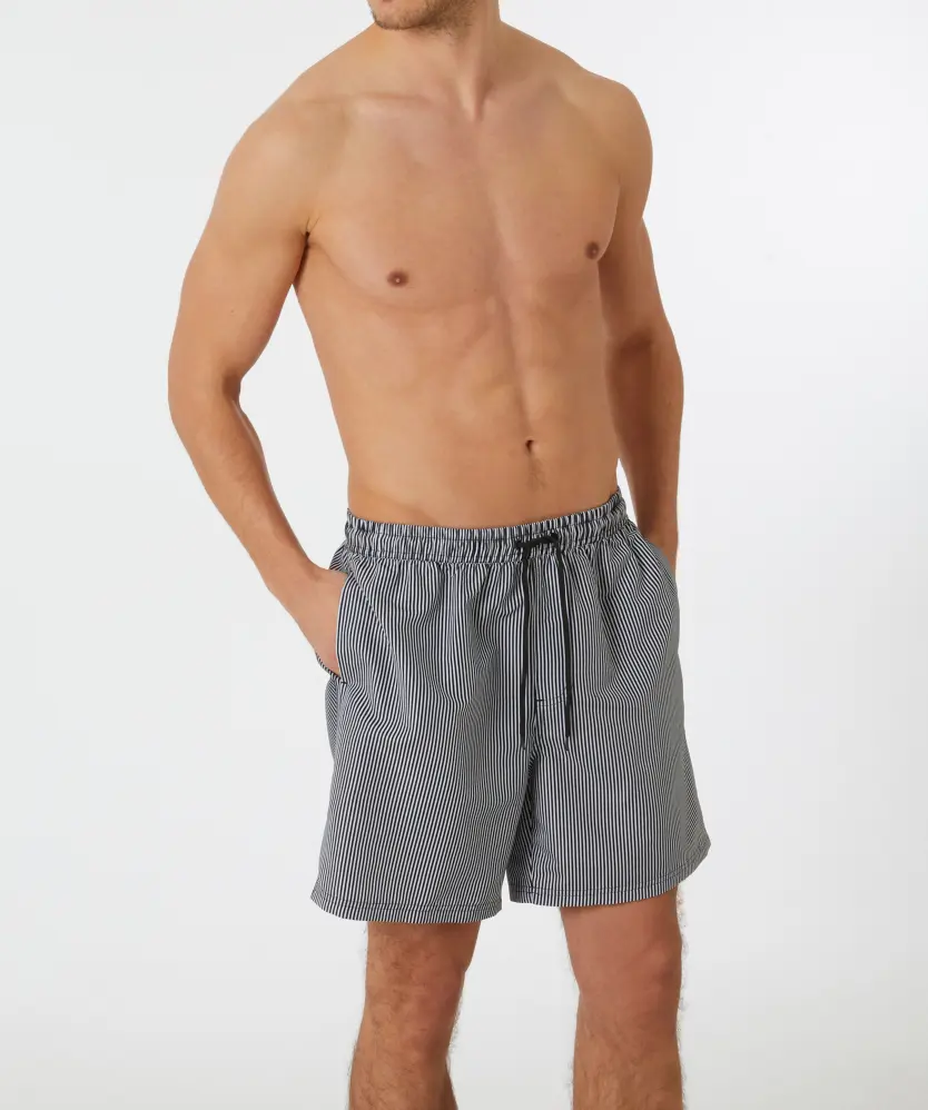 Gestreifte Badeshorts X-Mail, Seitentaschen