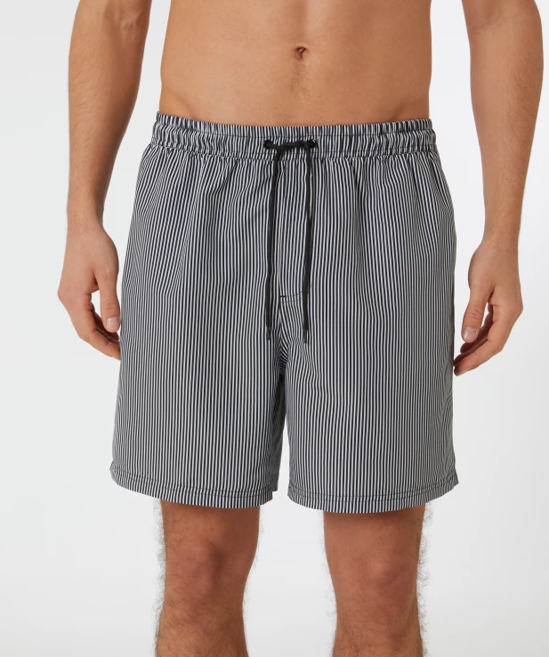 gestreifte-badeshorts-schwarz-118039610000_1000_NB_M_EP_01.jpg