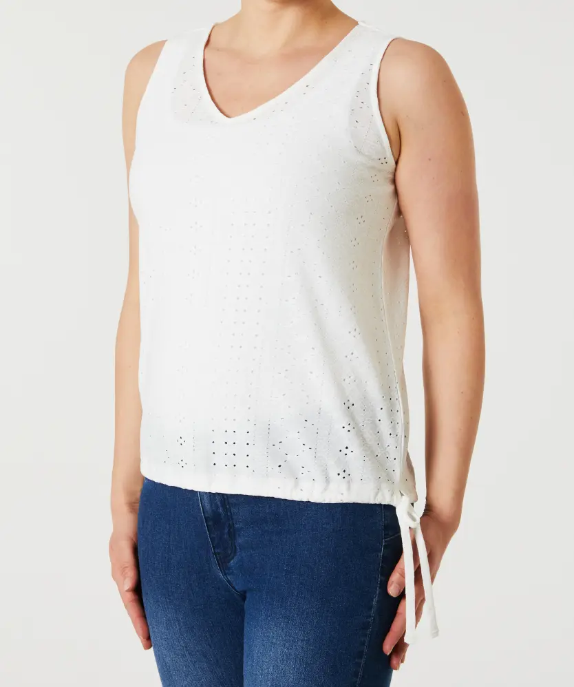 Tanktop mit Lochmuster Janina, Tunnelzug am Saum