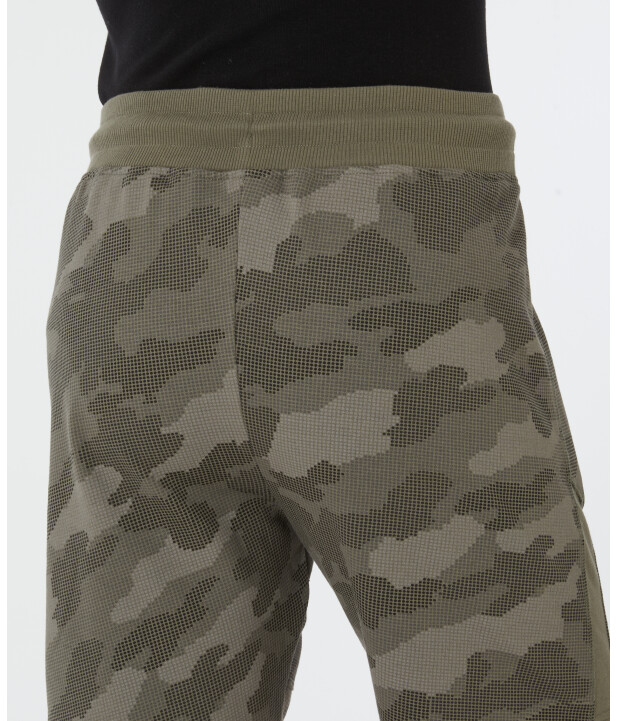 sport-shorts-camouflage-khaki-bedruckt-118091418410_1841_DB_M_EP_01.jpg