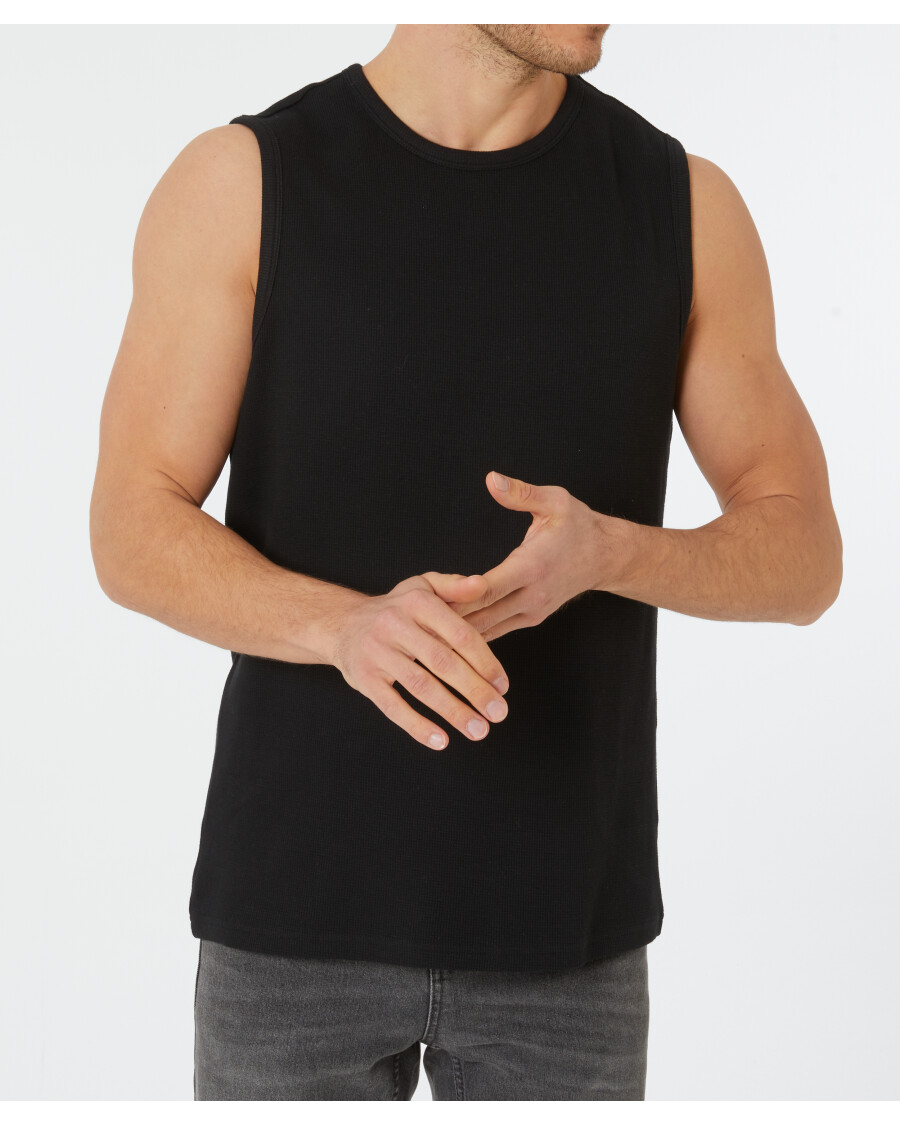 basic-tanktop-schwarz-118114910000_1000_HB_M_EP_01.jpg