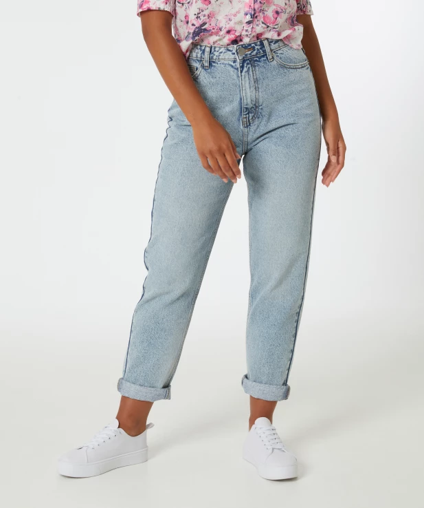 mom-jeans-jeansblau-hell-ausgewaschen-118117221020_2102_NB_M_EP_02.jpg