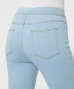 jeggings-in-caprilaenge-jeansblau-hell-118123221010_2101_DB_M_EP_01.jpg