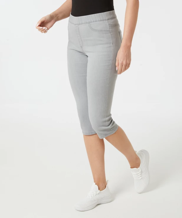 jeggings-in-caprilaenge-denim-light-grey-118124481740_8174_HB_M_EP_01.jpg