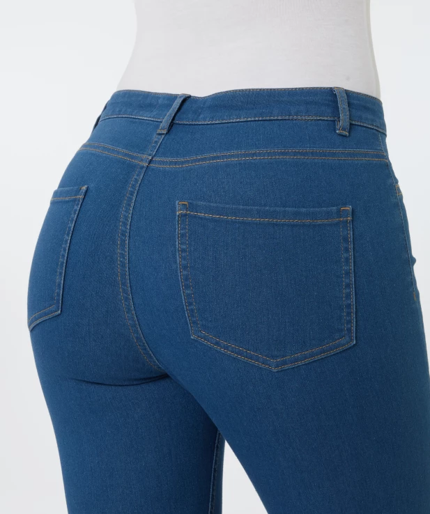 schlichte-jeans-jeansblau-118124921030_2103_DB_M_EP_01.jpg