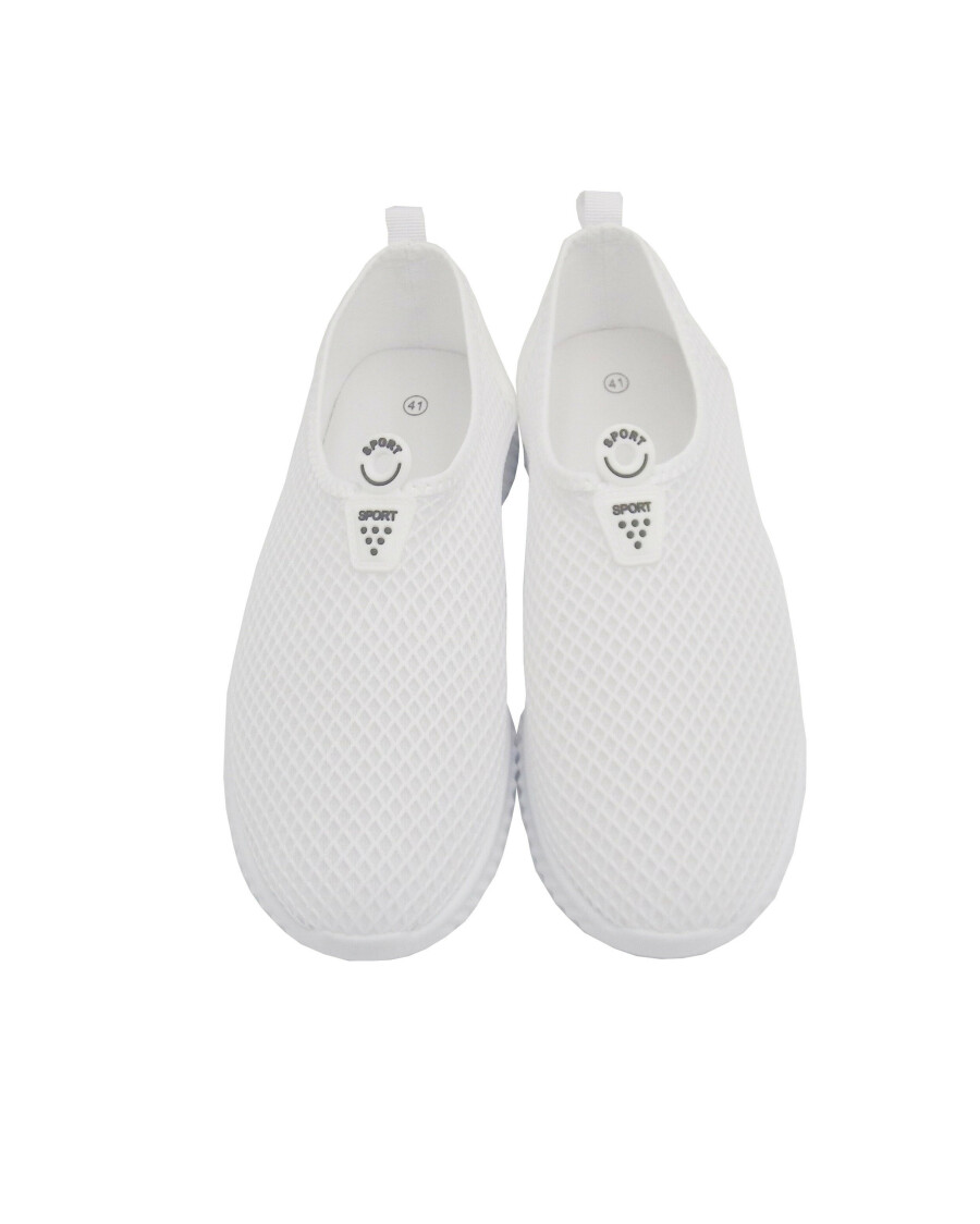 slip-ons-in-netzoptik-weiss-118202812000_1200_NB_L_KIK_01.jpg