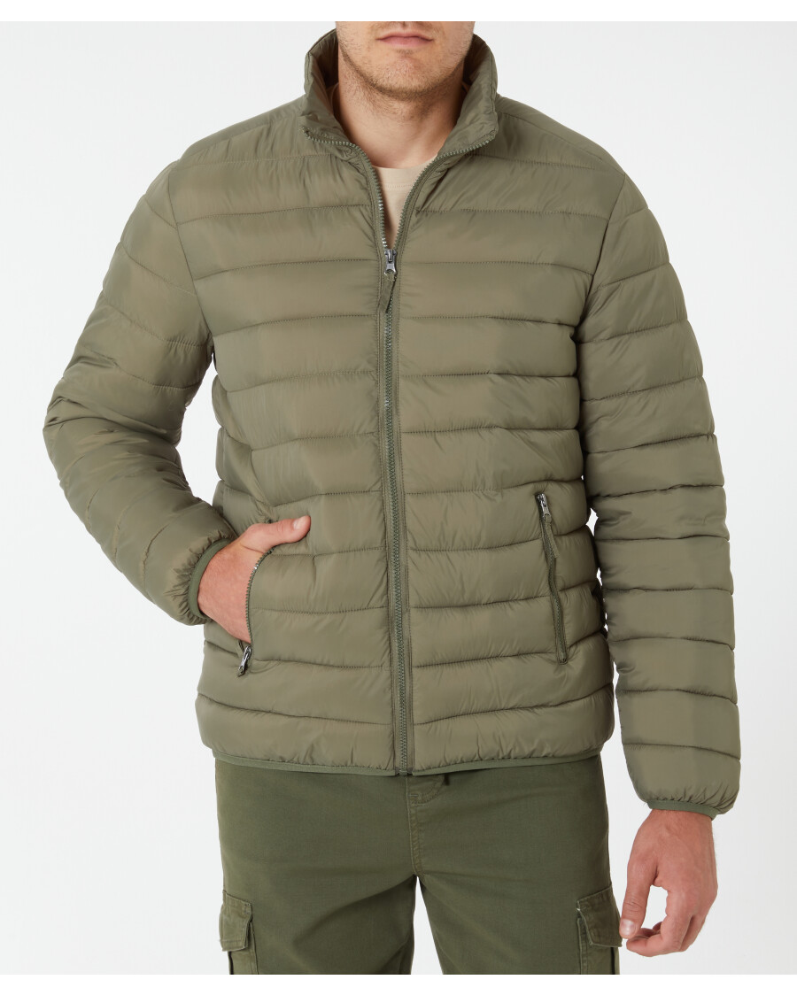 steppjacke-mit-stehkragen-khaki-118284818400_1840_HB_M_EP_01.jpg