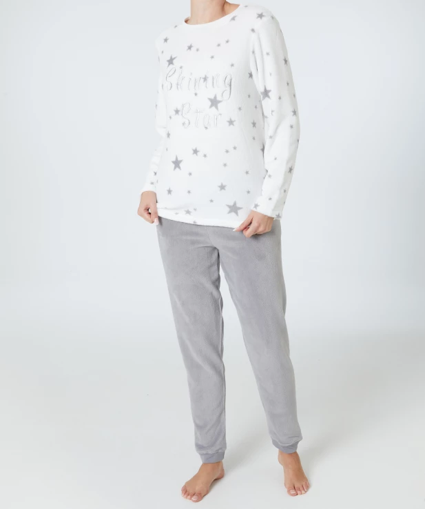 fleece-pyjama-mit-stickerei-weiss-bedruckt-118296112050_1205_HB_M_EP_01.jpg