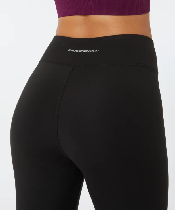 sport-leggings-super-stretch-schwarz-118323010000_1000_NB_M_KIK_02.jpg