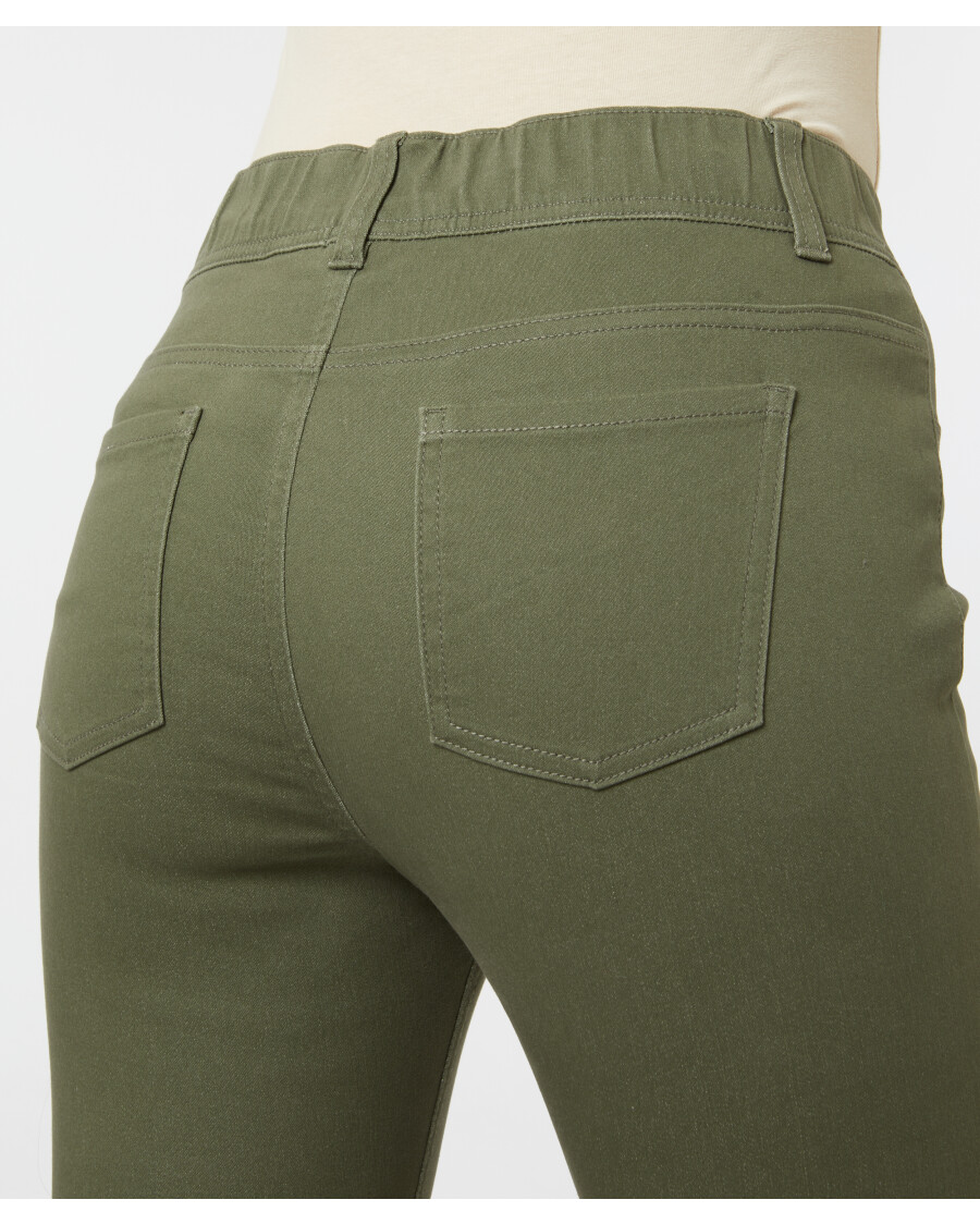 twillhose-in-khaki-khaki-118384318400_1840_DB_M_EP_01.jpg