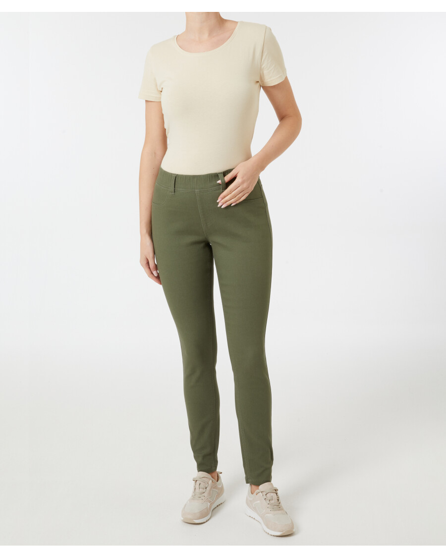 twillhose-in-khaki-khaki-118384318400_1840_HB_M_EP_01.jpg