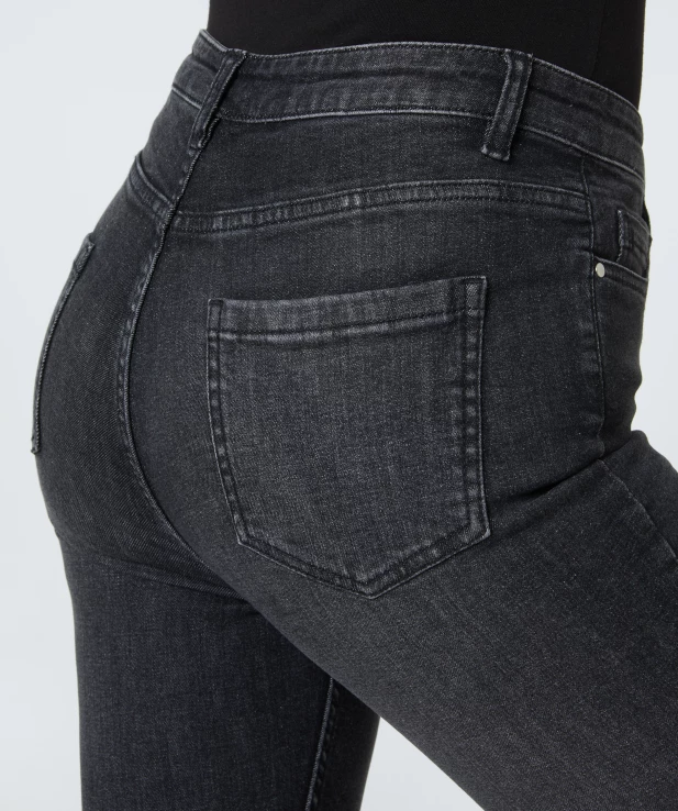 knoechellange-jeans-denim-black-118408481730_8173_DB_M_EP_01.jpg