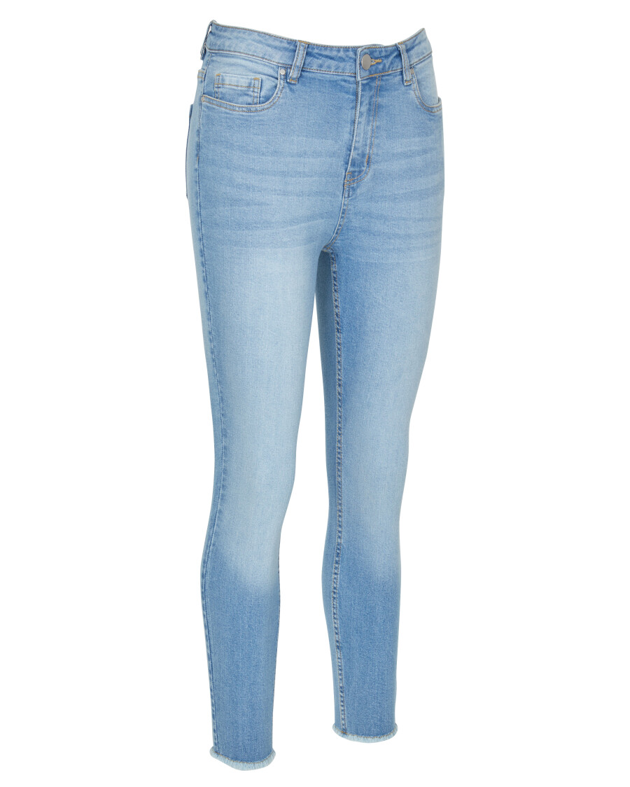 jeans-mit-ausgefranstem-saum-jeansblau-hell-118409321010_2101_HB_B_EP_01.jpg