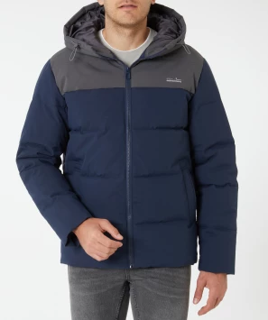 Steppjacke mit Kapuze