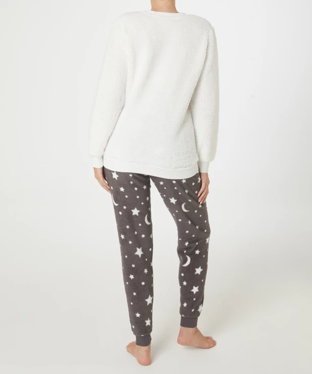 fleece-pyjama-mit-applikation-offwhite-118693212150_1215_NB_M_EP_01.jpg