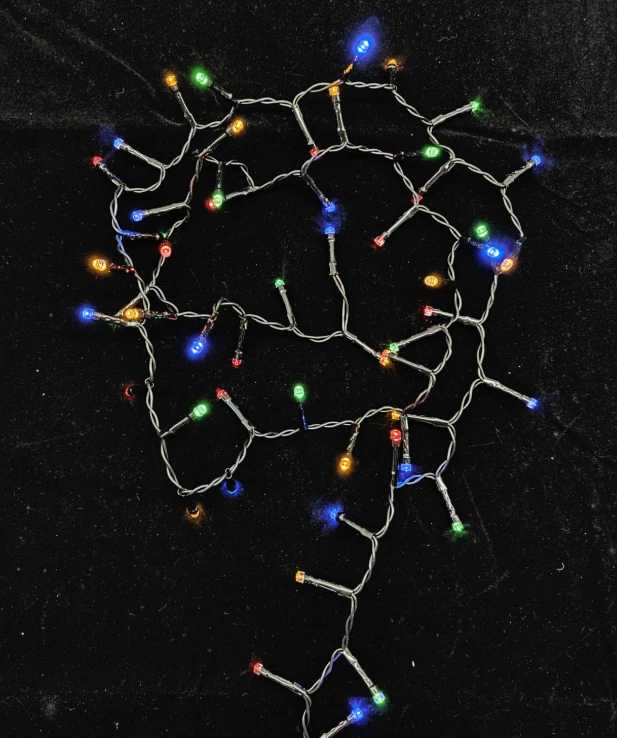 led-lichterkette-weihnachten-bunt-118741330000_3000_NB_H_KIK_02.jpg