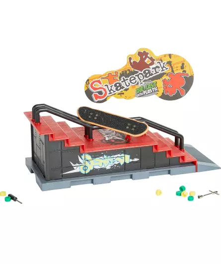 Fingerboard skate park