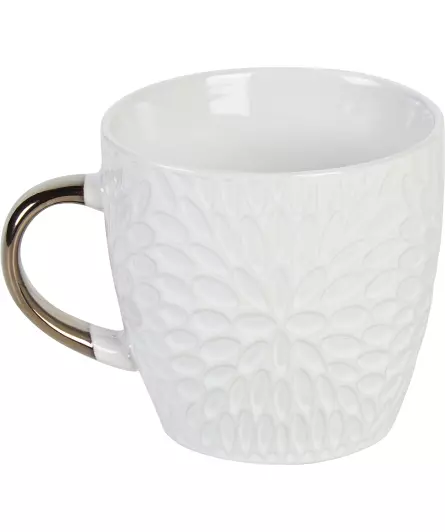 Kaffeetasse mit Blütenprägung