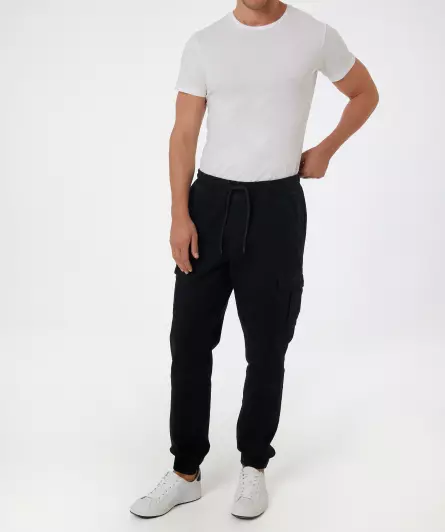 Schwarze Cargohose